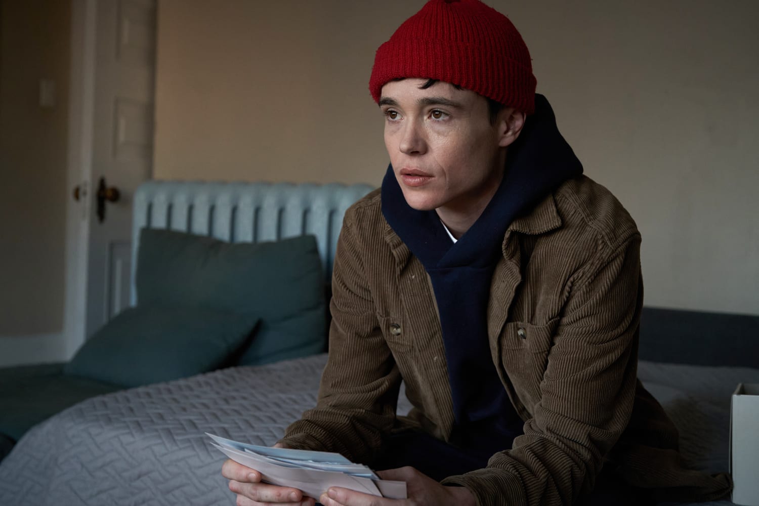 240711-elliot-page-close-to-you-se-118p-0d3da5