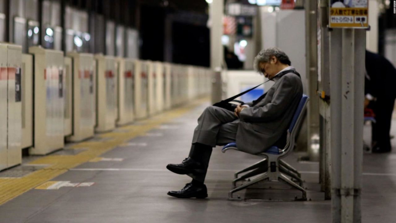 cnne-957386-japon-designa-a-ministro-para-la-soledad