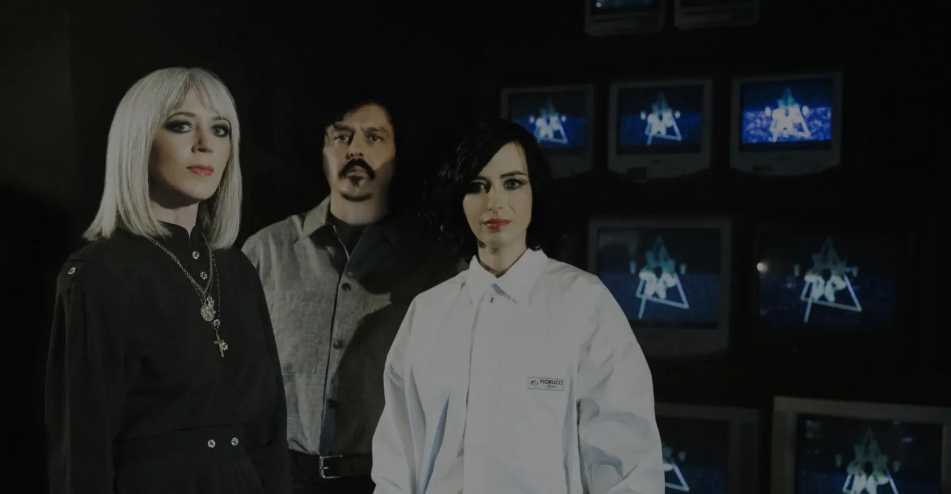 K1600_Ladytron-Kingdom-Undersea-Photo-Mark-McNulty-e1763711391970
