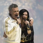 robbie-williams-laura-pausini-cantando-desire-final-fifa-club-world-cup-2025_104